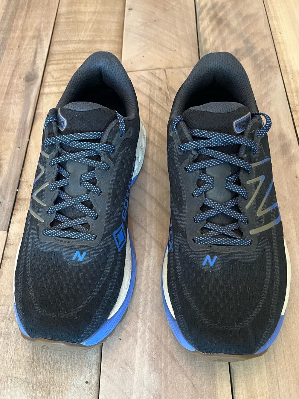 New Balance Fresh Foam X880V13 Gore-Tex Black/ Blue Running Shoes Women Size 7.